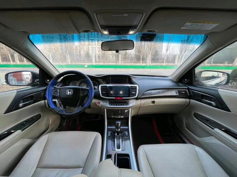 沈阳15年本田雅阁4