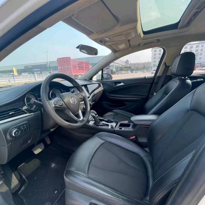 北京16年别克威朗3