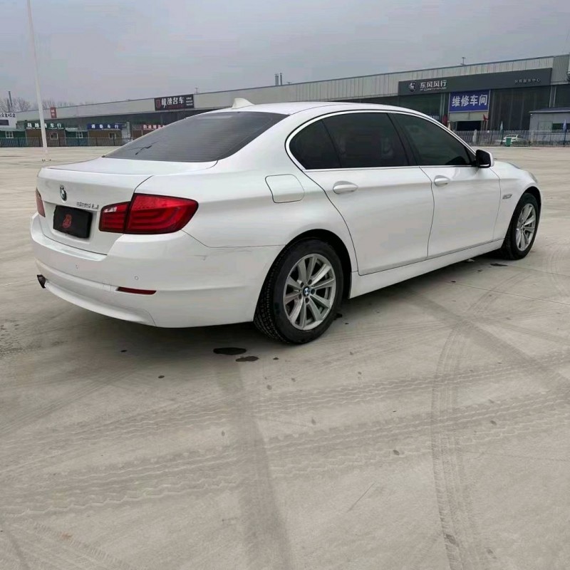 北京13年宝马5系8
