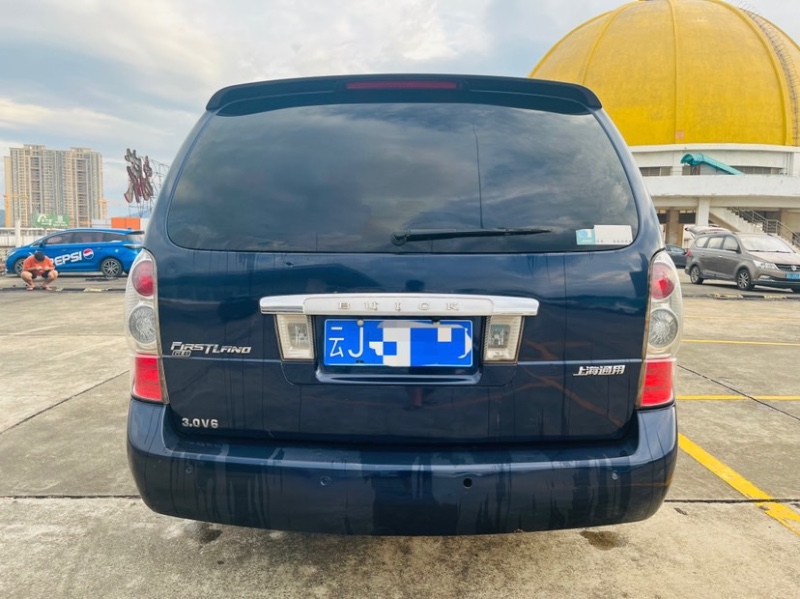 东莞07年别克GL81