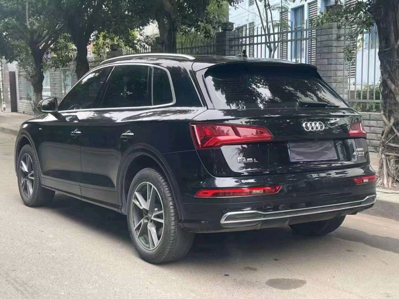 重庆19年奥迪Q57