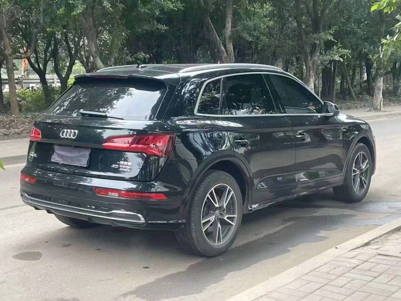 重庆19年奥迪Q59