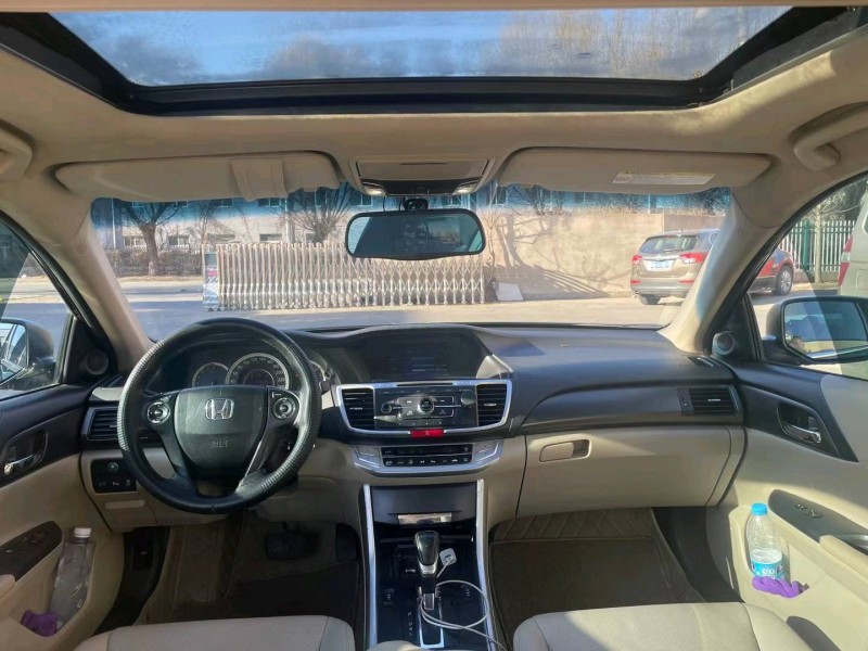 沈阳15年本田雅阁8