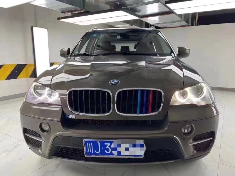 成都12年宝马X51