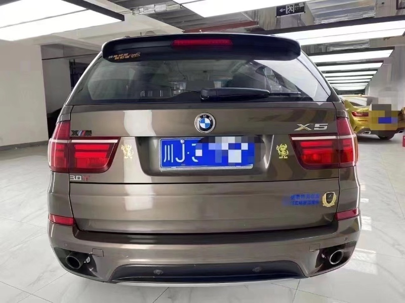 成都12年宝马X54