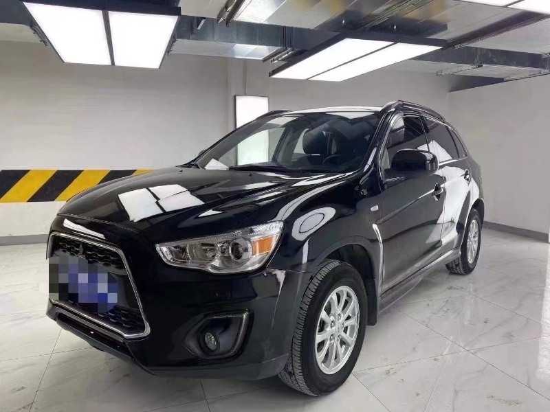 成都14年三菱劲炫2