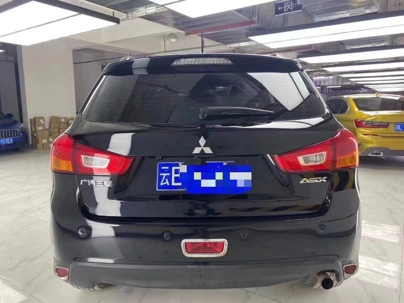 成都14年三菱劲炫9