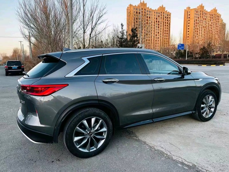 沈陽20年英菲尼迪QX501