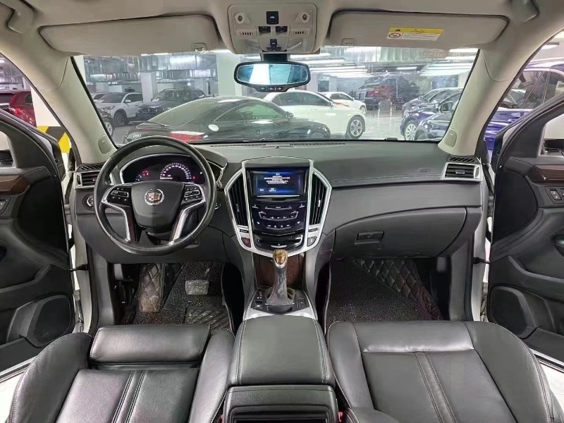 成都16年凯迪拉克SRX5