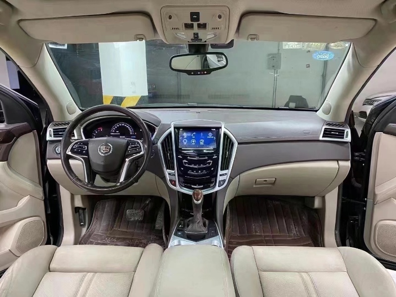 成都15年凯迪拉克SRX3