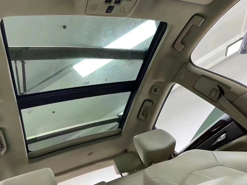 成都15年凯迪拉克SRX9