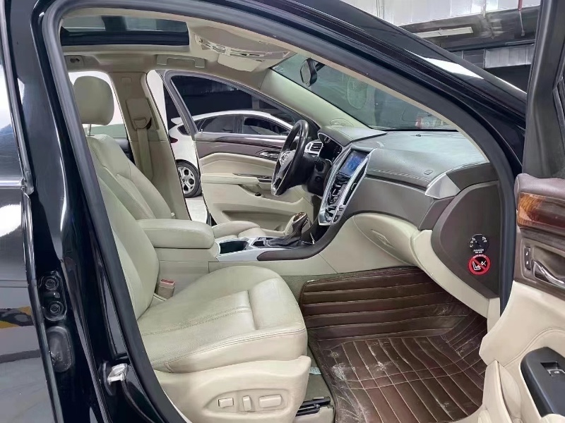 成都15年凯迪拉克SRX6