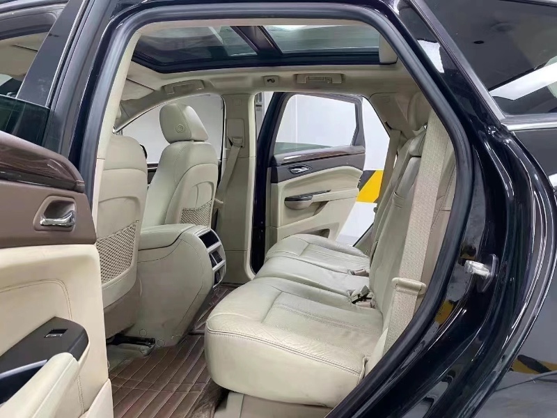 成都15年凯迪拉克SRX7