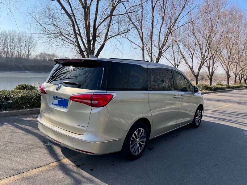 枣庄18年别克GL84