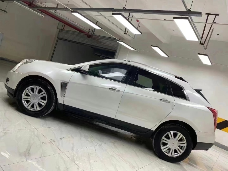 成都14年凯迪拉克SRX7