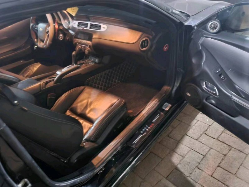 邯郸14年雪佛兰科迈罗3