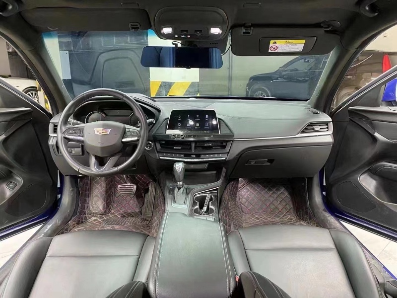 成都20年凯迪拉克CT48