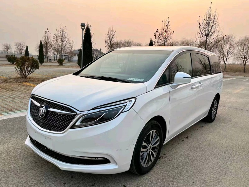 枣庄19年别克GL82