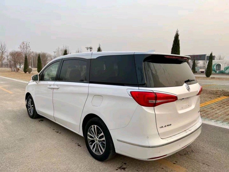 枣庄19年别克GL84