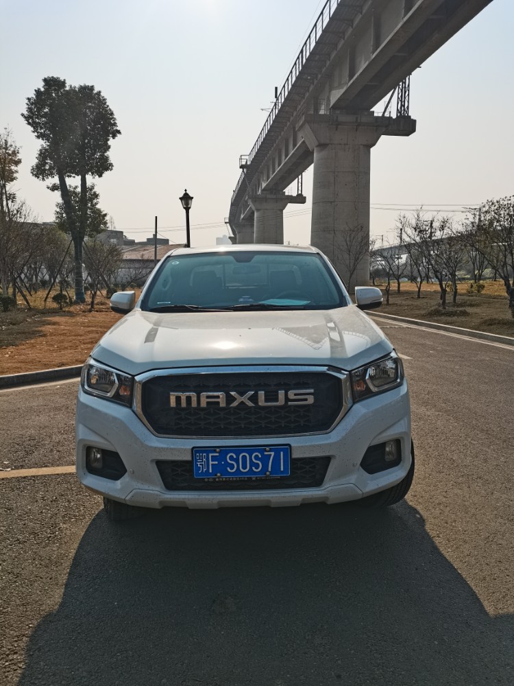 北京21年大通T704