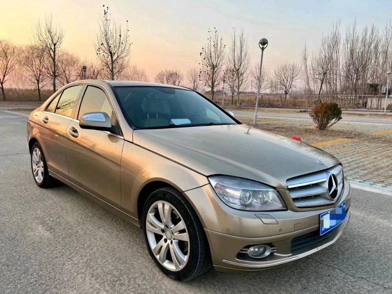 东营10年奔驰C6
