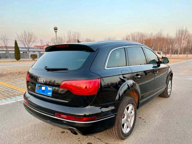 东营12年奥迪Q76