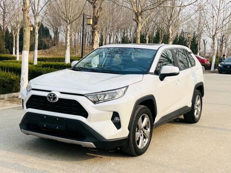 聊城22年丰田RAV4荣放2