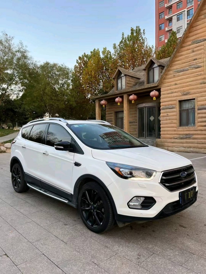 邢台17年福特翼虎3