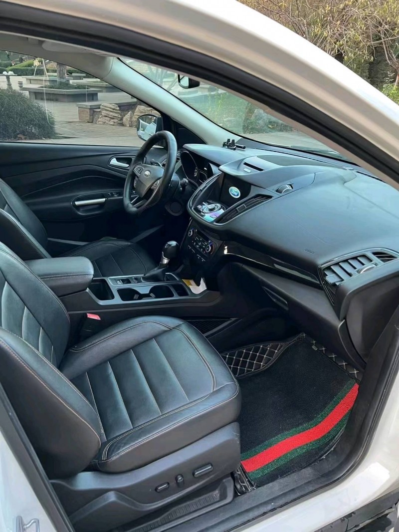 邢台17年福特翼虎6