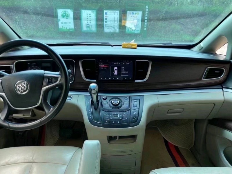 青岛17年别克GL85