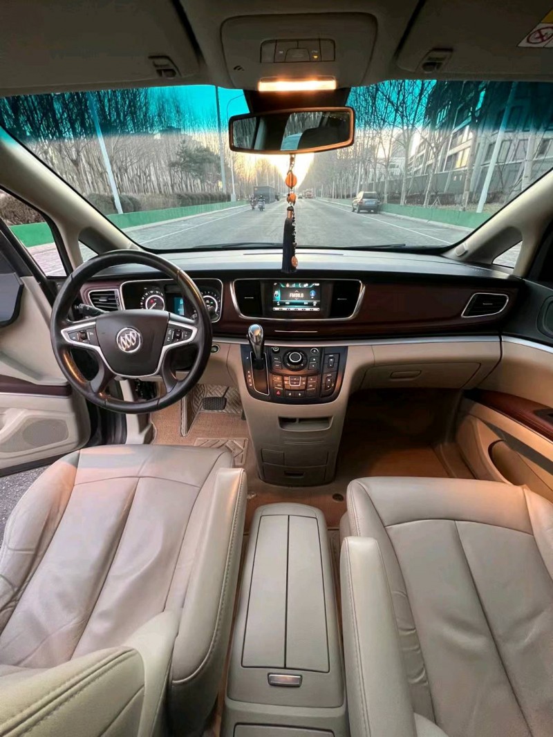 沈阳17年别克GL84