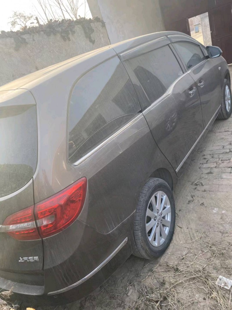 青岛18年别克GL85