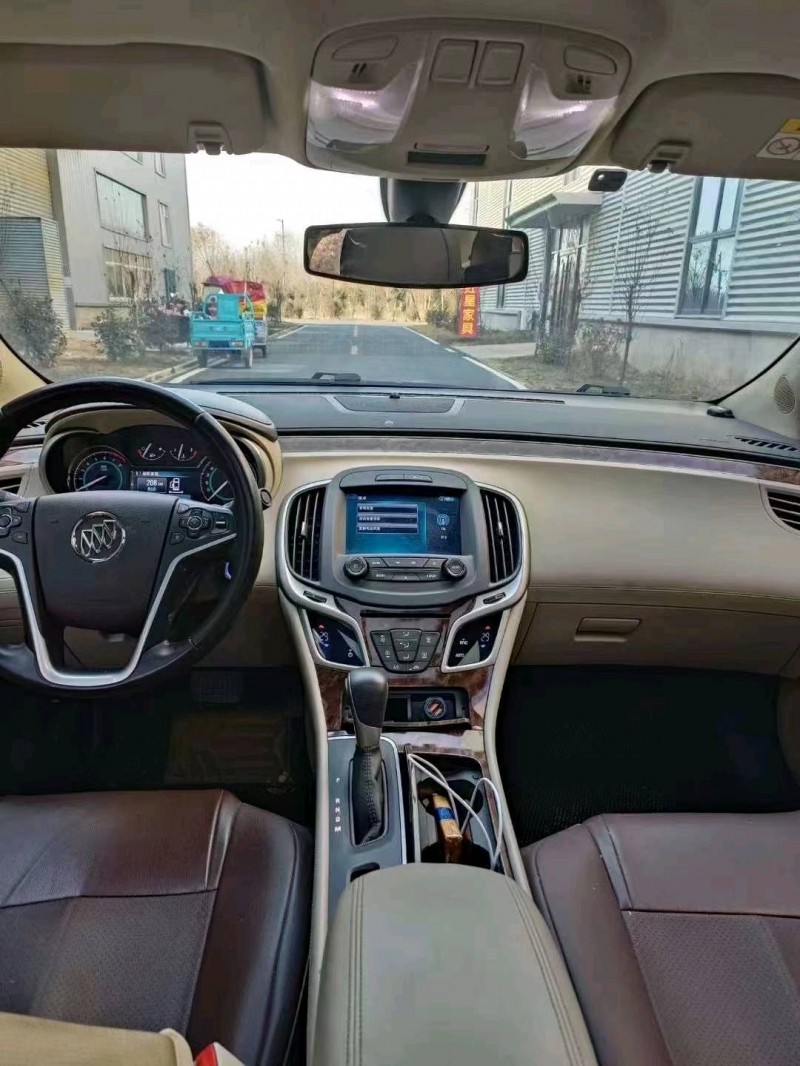 徐州15年别克君越5