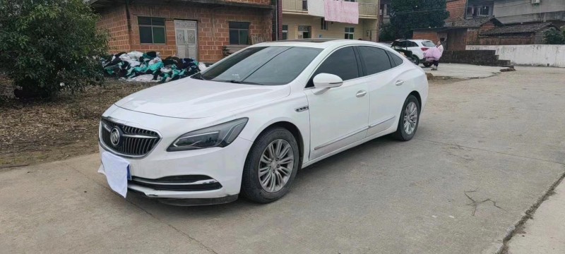 宜春19年别克君越1