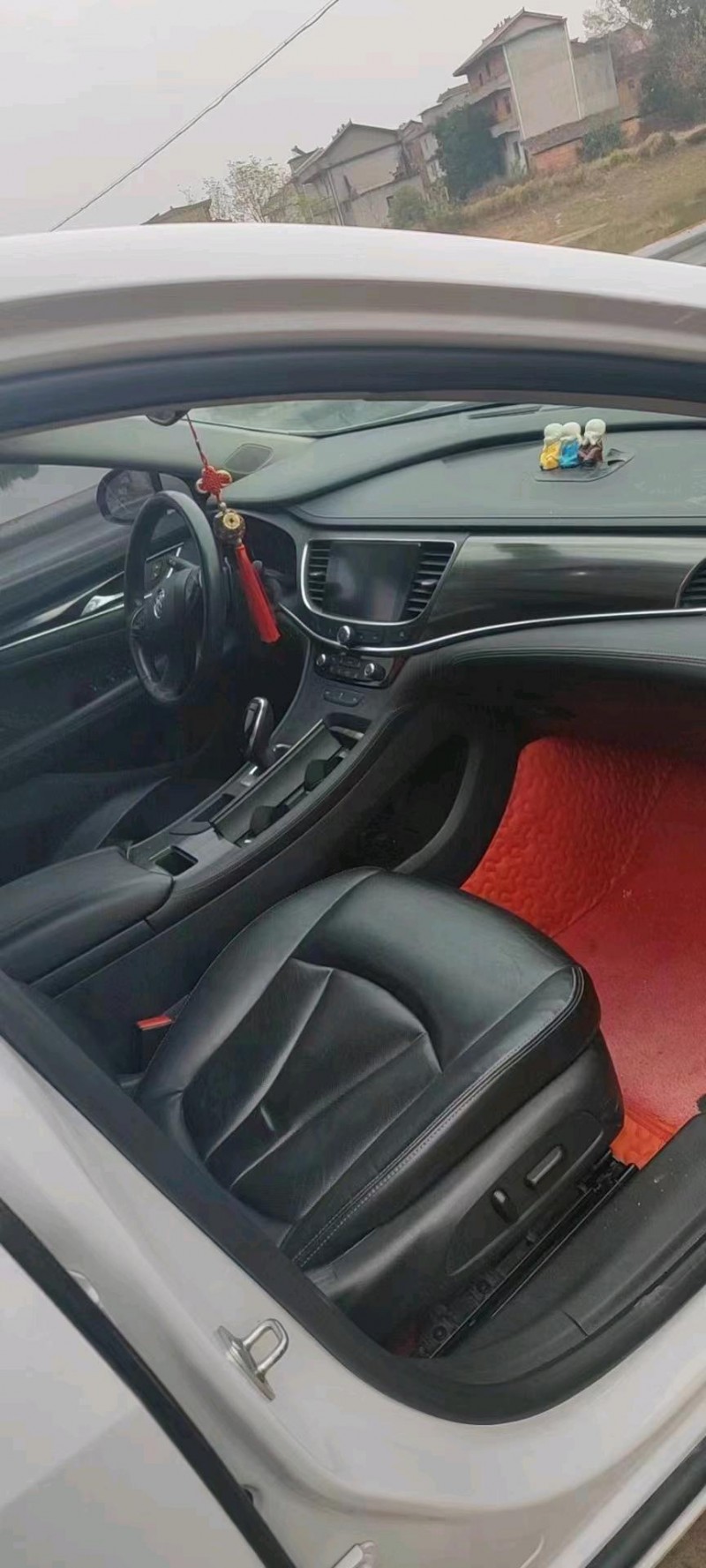 宜春19年别克君越3