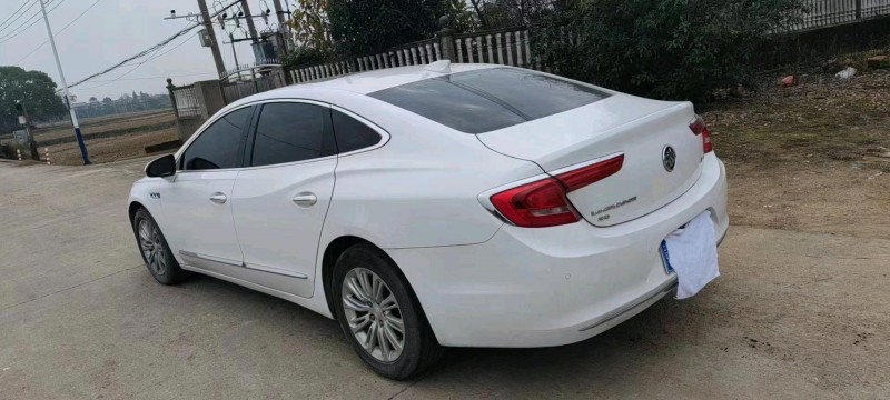 宜春19年别克君越8