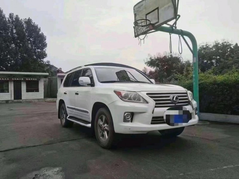 聊城14年雷克萨斯LX2