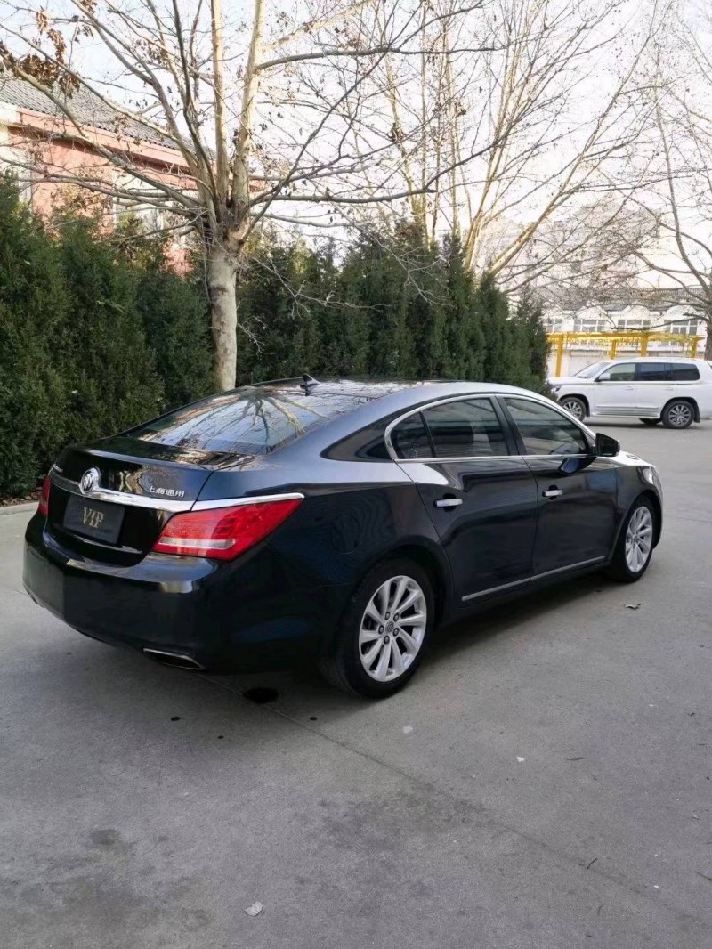 青岛14年别克君越4