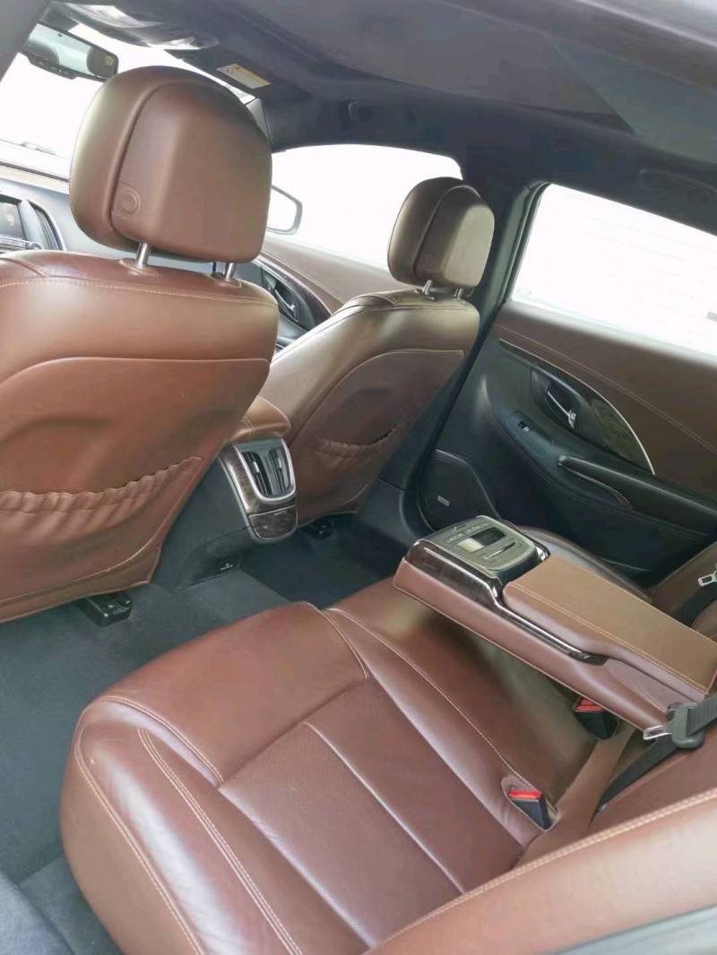 青岛14年别克君越6