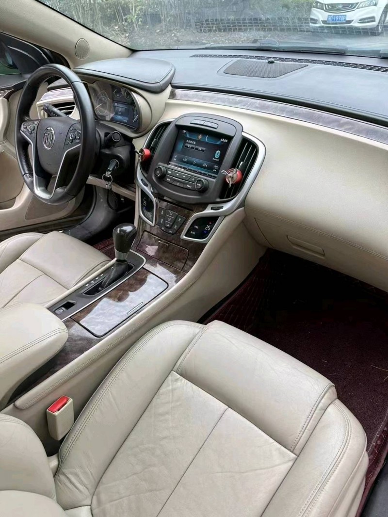 徐州14年别克君越6