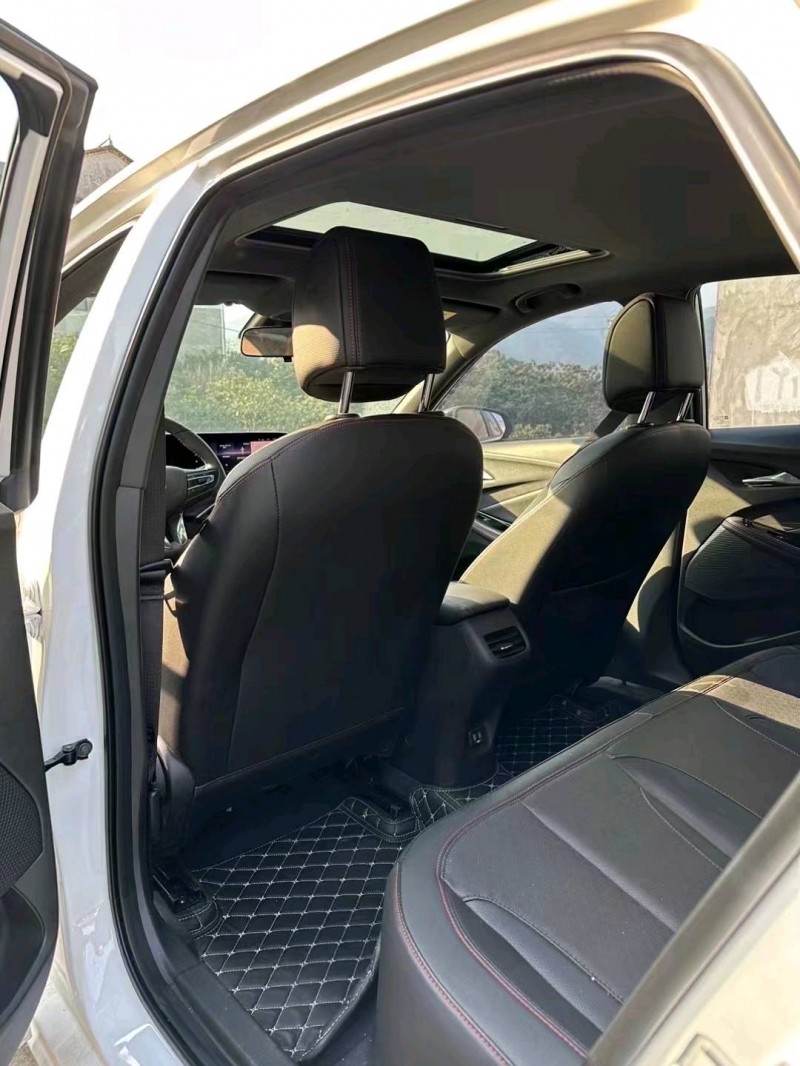 嘉兴22年别克威朗5