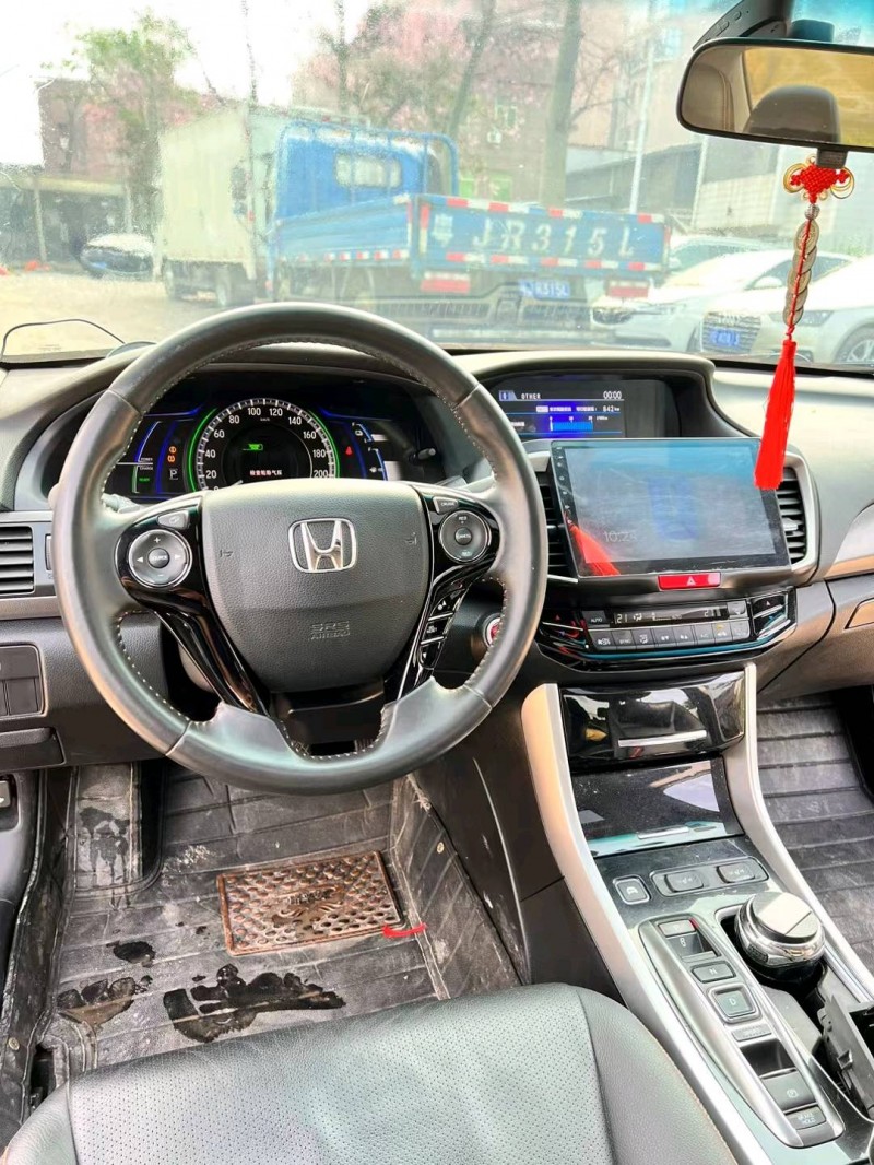 广州17年本田雅阁5