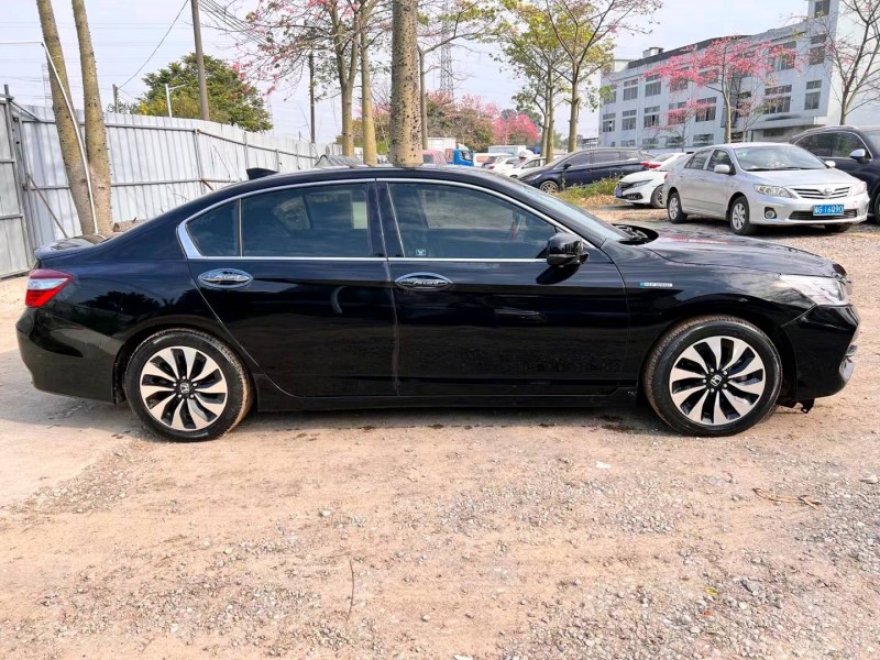 广州17年本田雅阁1