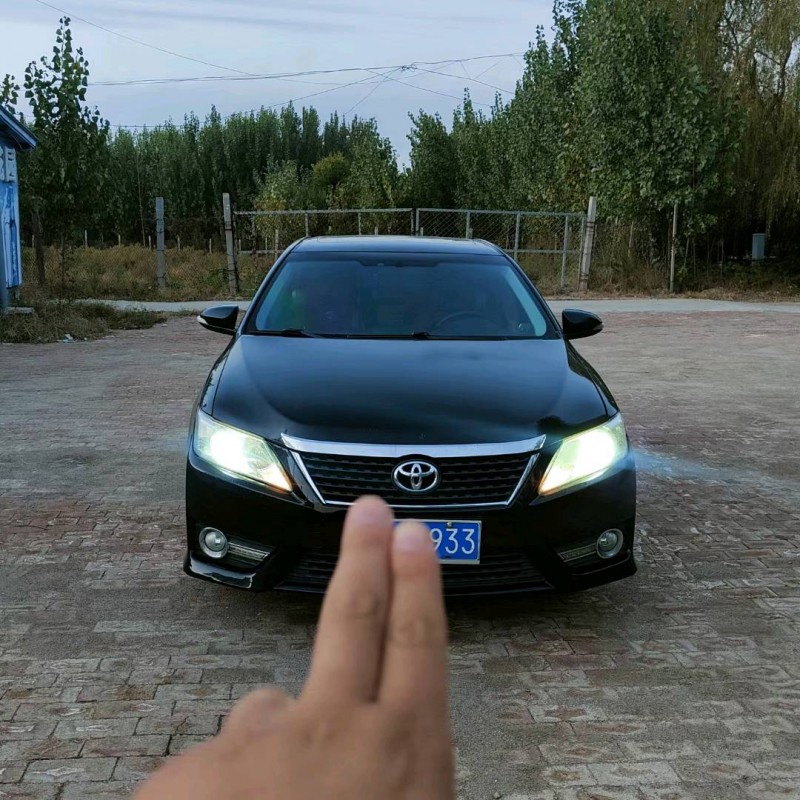 济南13年丰田凯美瑞1