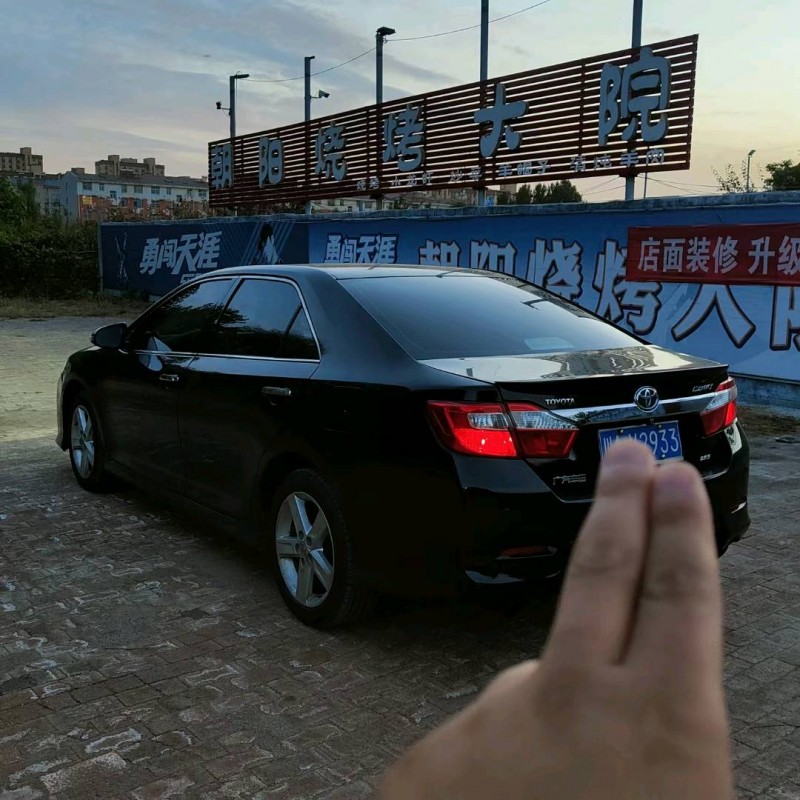 济南13年丰田凯美瑞4