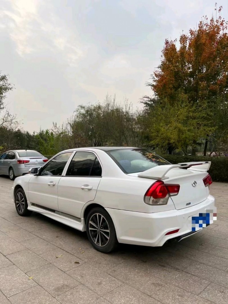 邢台15年东南汽车V6菱仕7