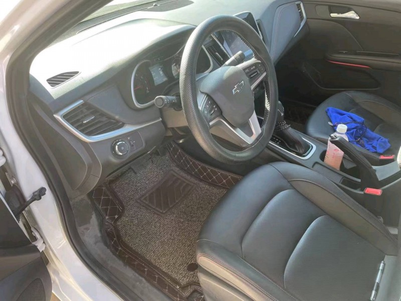 保定19年雪佛兰科鲁兹6