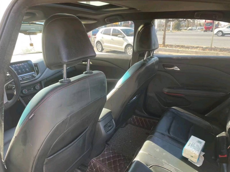 保定19年雪佛兰科鲁兹8