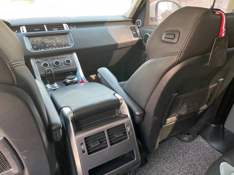 枣庄17年路虎揽胜运动5