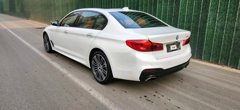 济南17年宝马5系8